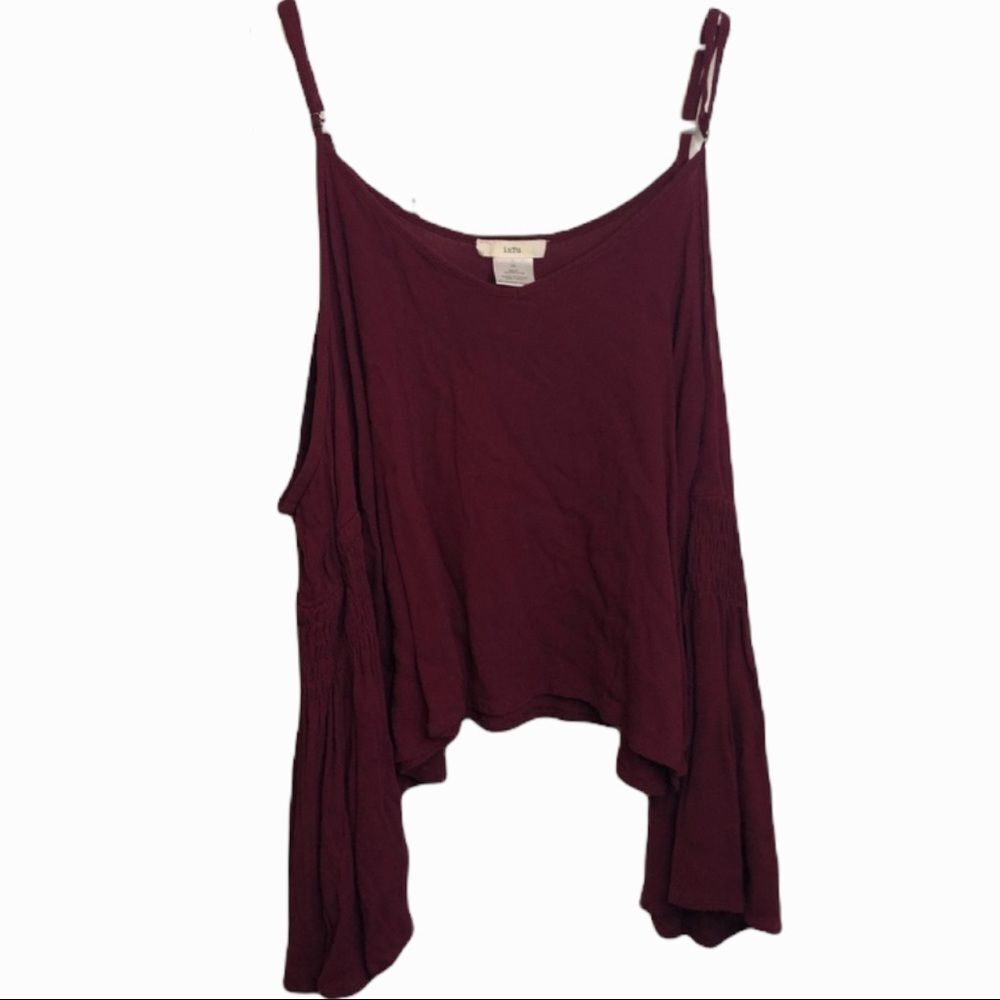 InTu Cold shoulder long sleeve burgundy crop top